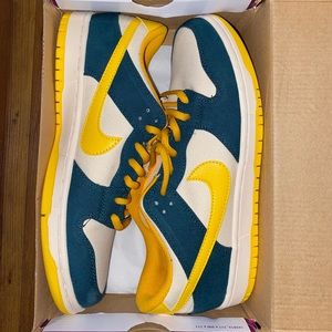 Nike SB Dunk Low